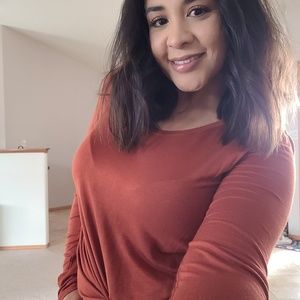 Meet your Posher, Carla